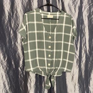 Button up with tie at the bottom! Worn less than 3 times , like new